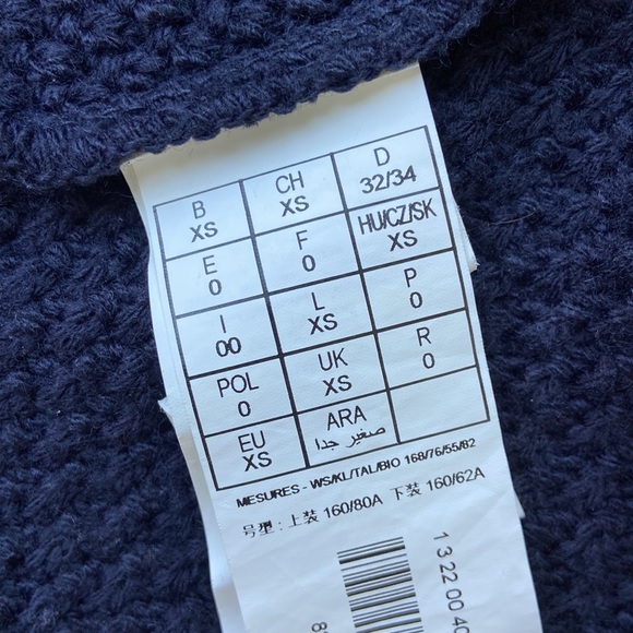 Promod Knit Poncho with Hood - Picture 16 of 16